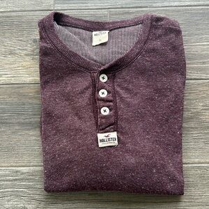 Men’s Hollister, waffle knit shirt